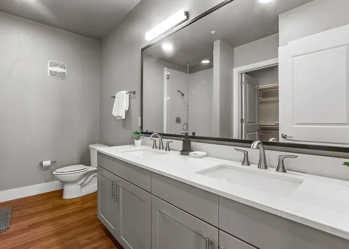 Apartment Attractive 2bd 2ba W Beautiful Pool In Worth Fort Worth