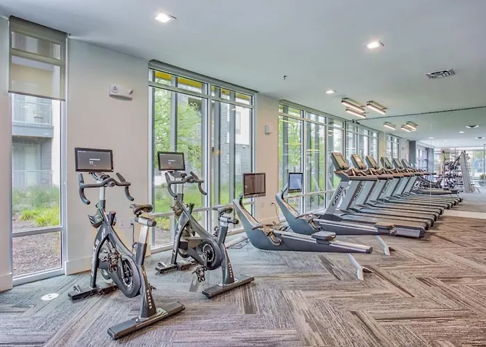 Attractive 2bd 2ba W Beautiful Pool In Worth Fort Worth